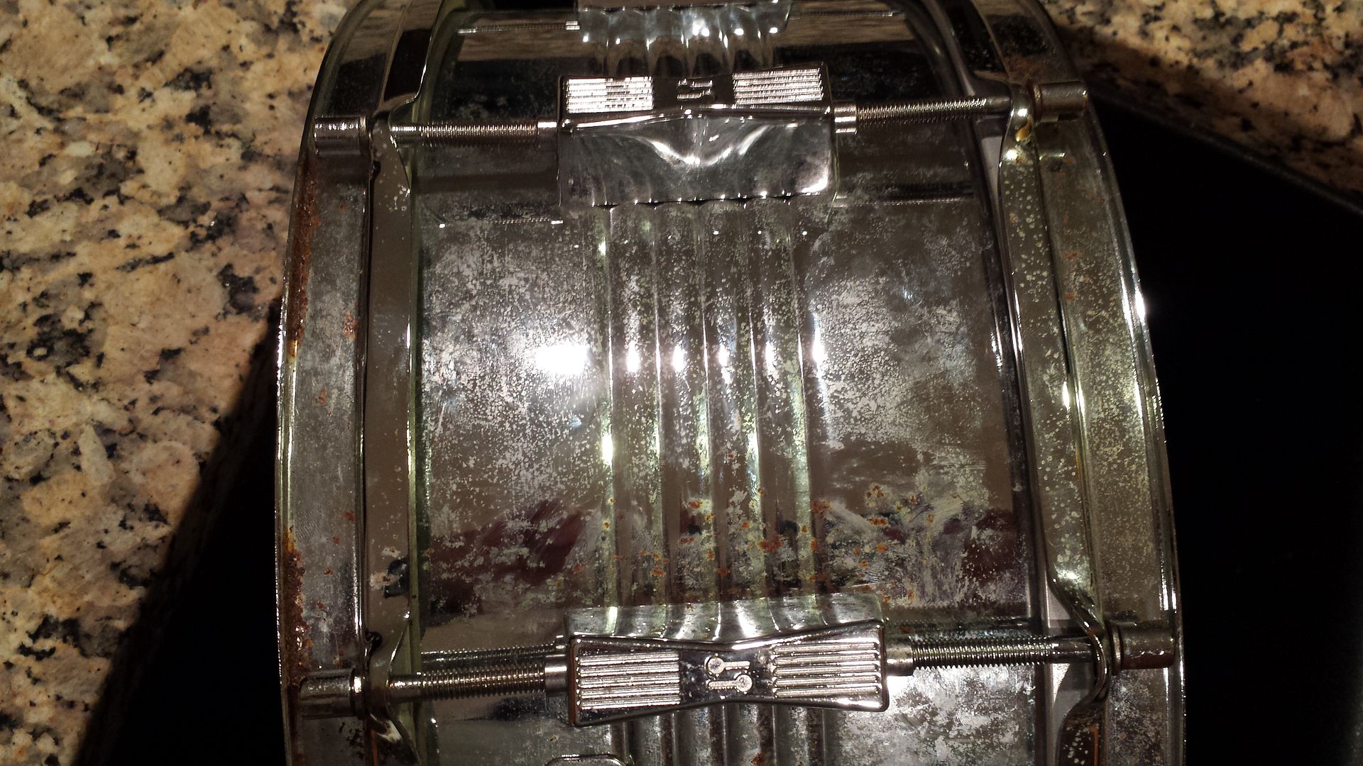 Aluminum Foil for cleaning Chrome